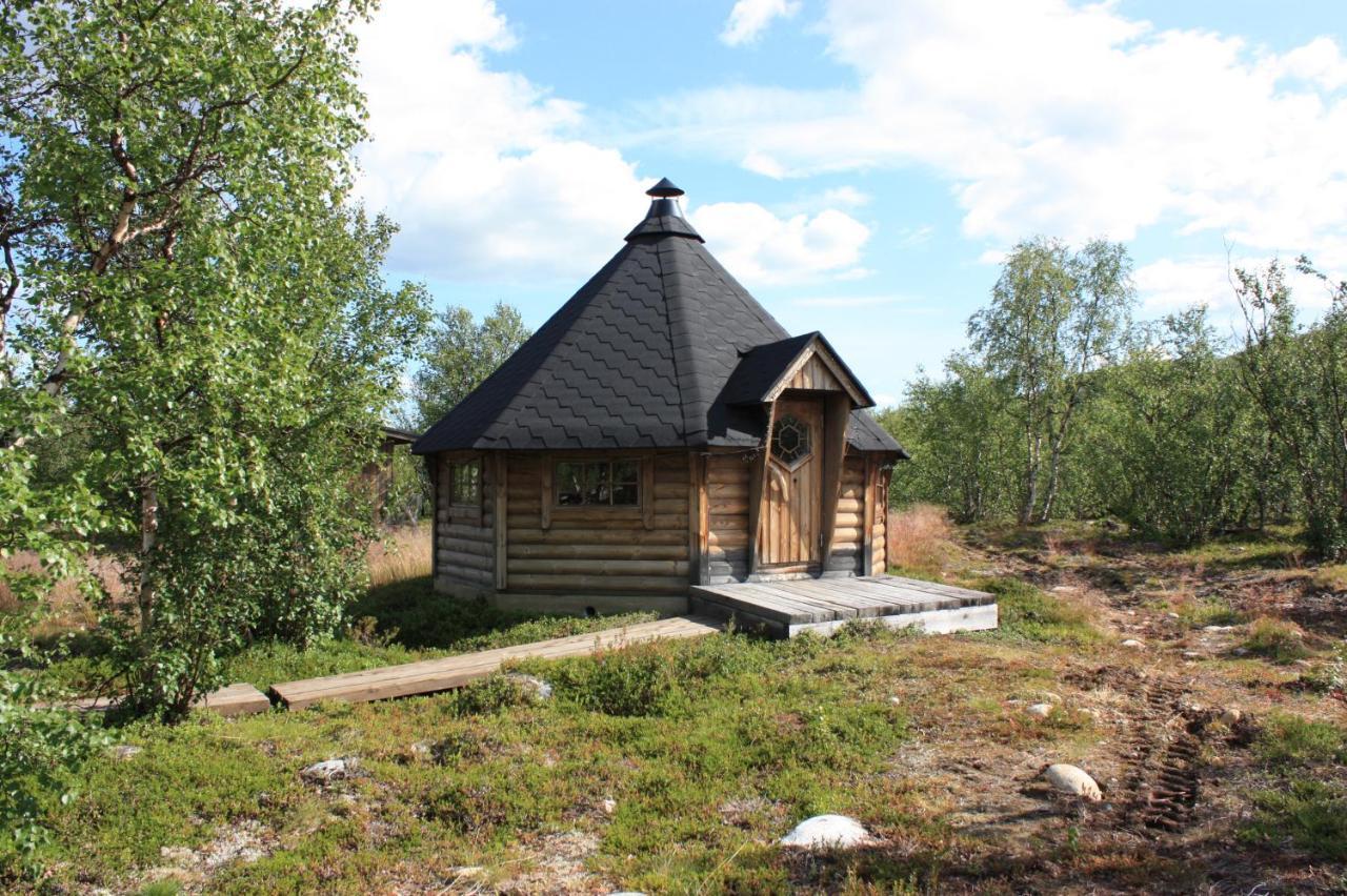 Osman Kelohovi Villa Утсьоки Екстериор снимка