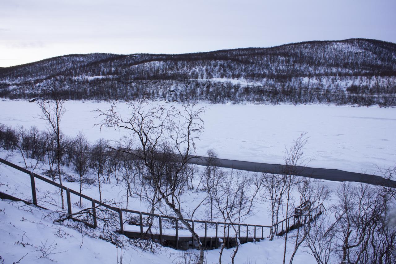 Osman Kelohovi Villa Утсьоки Екстериор снимка